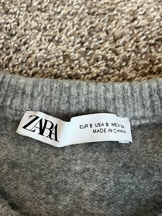 Zara Short Sleeve Knit Sweater Gray Crew Neck Size Small Excellent Condition - Picture 2 of 3